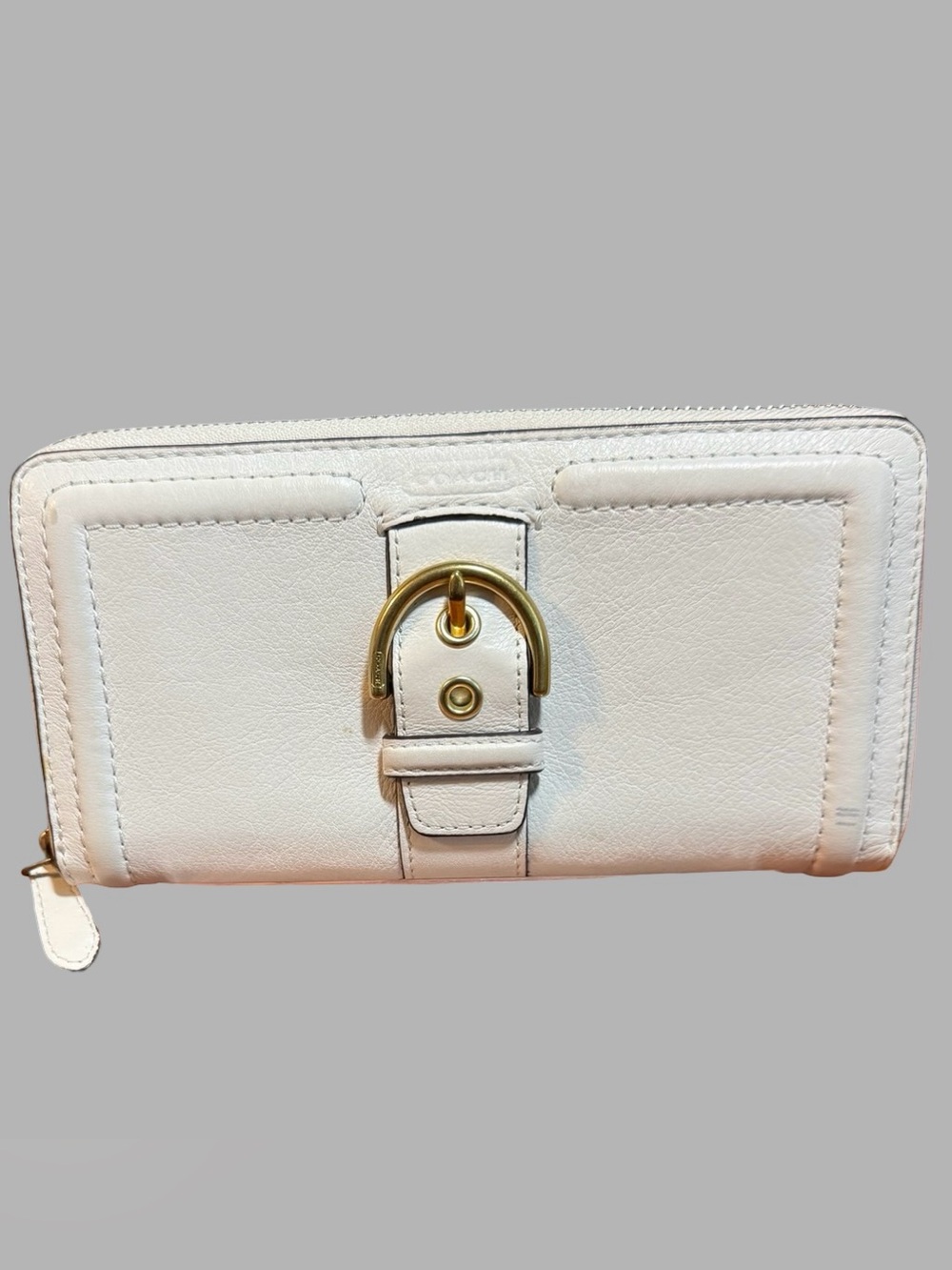 Vintage Coach Soho White Leather Zip Around Accordion Wallet — Brass BuckleY2K